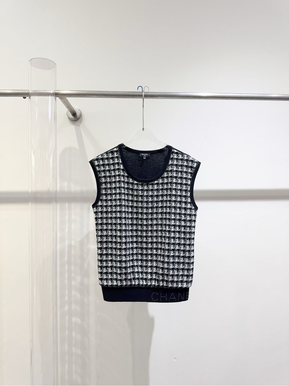 CHANEL Black & White Houndstooth Crewneck Sweater Vest